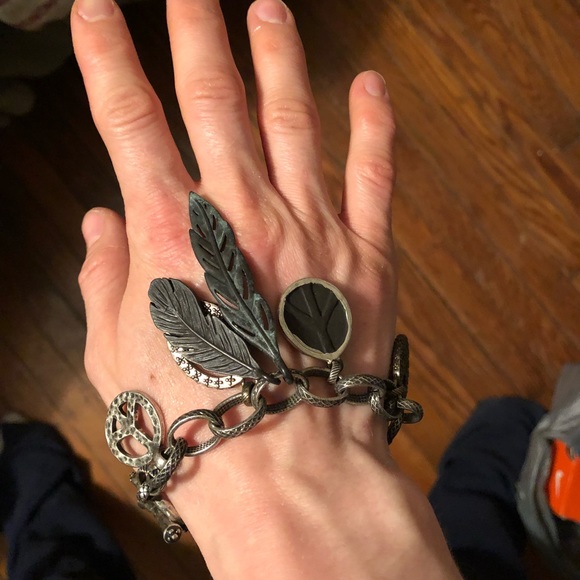 Lucky brand feather and peace sign bracelet NWOT - Picture 4 of 7